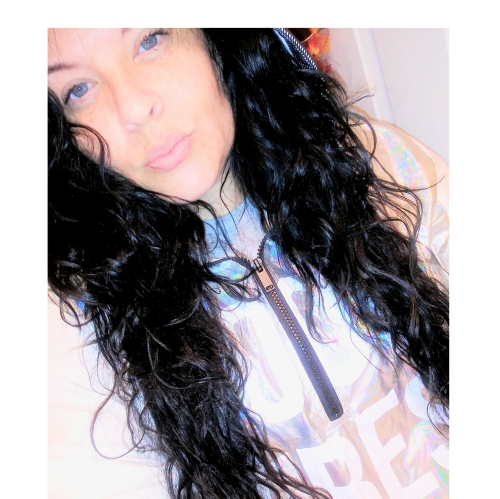 Meet your Posher, Jovita